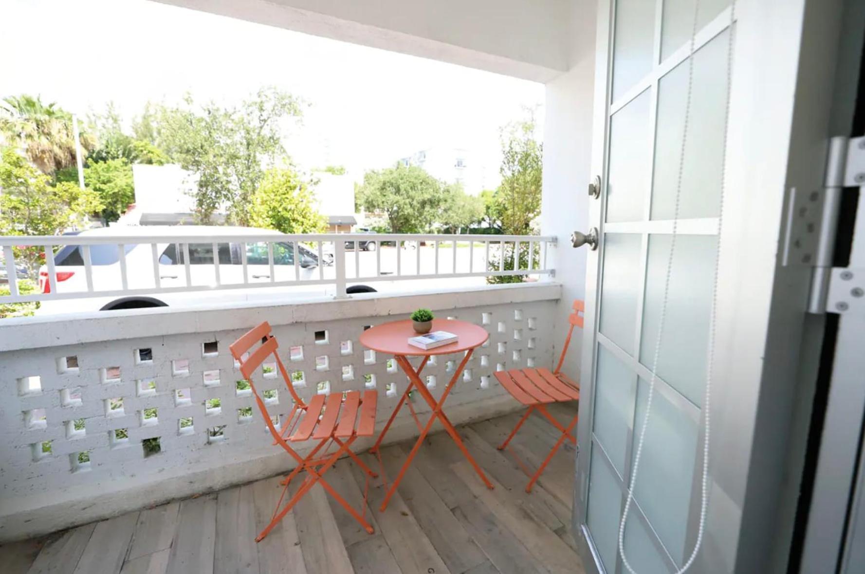 South Beach 2 Bedroom Family & Pet Friendly Apartment With Balcony & Free Parking ไมอามีบีช ภายนอก รูปภาพ